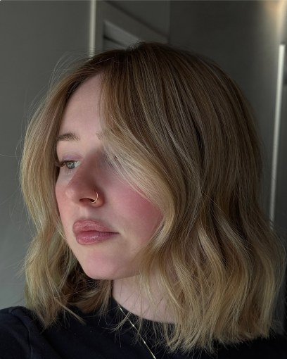 Blonde bob with face-framing